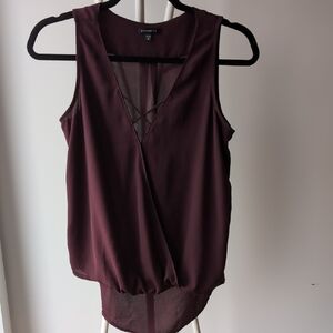 Dynamite Shirt, Size XS, plum/burgandy